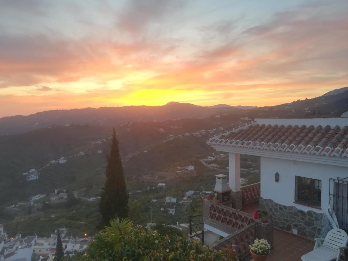 Villa Casa Ana, Fantasticas Vistas A Frigiliana, El Mar Y La Montana Exterior foto